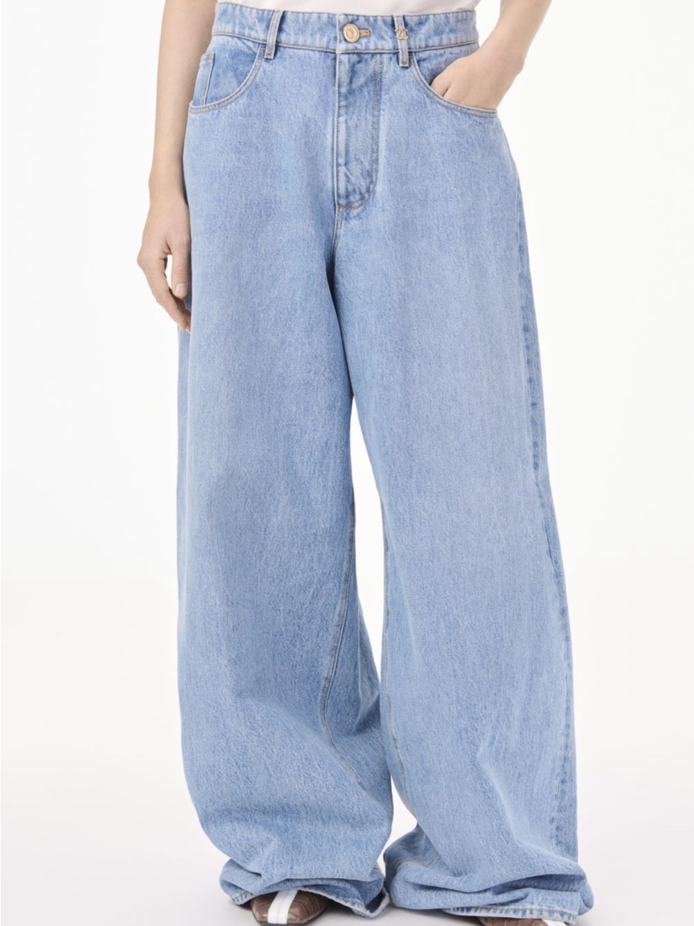 CHANEL Light Blue Straight-Leg Denim Jeans with Signature Back Pocket Stitching - Picture 5 of 6